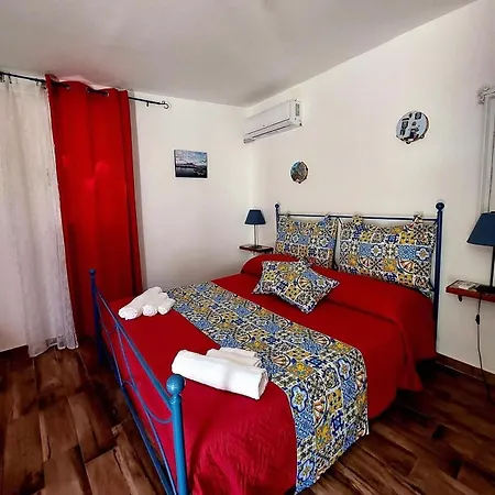 Lägenhet Ampio Con Terrazza Nel Centro Storico Di - Domus Carbonari Neapel