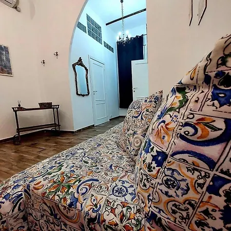 Lägenhet Ampio Con Terrazza Nel Centro Storico Di - Domus Carbonari Neapel