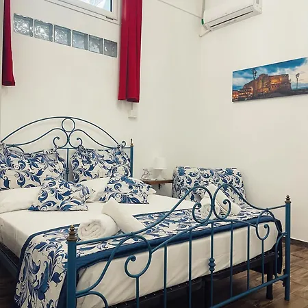 Ampio Con Terrazza Nel Centro Storico Di - Domus Carbonari Lägenhet Neapel